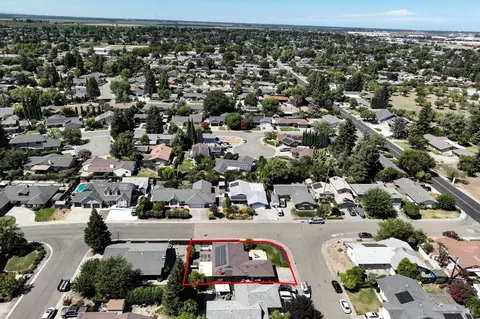 View/Area - 500 Cypress St, Dixon, CA 95620 photo 5 of 6