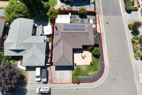 View/Area - 500 Cypress St, Dixon, CA 95620 photo 1 of 6