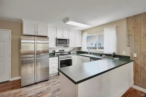 Kitchen - 500 Cypress St, Dixon, CA 95620 photo 2 of 2