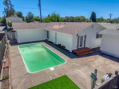 Exterior - 498 Mill St, Willits, CA 95490 photo 13 of 14
