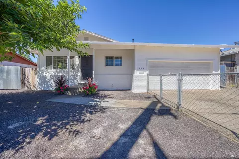 Exterior - 498 Mill St, Willits, CA 95490 photo 7 of 14