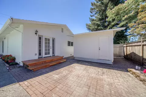 Exterior - 498 Mill St, Willits, CA 95490 photo 10 of 14