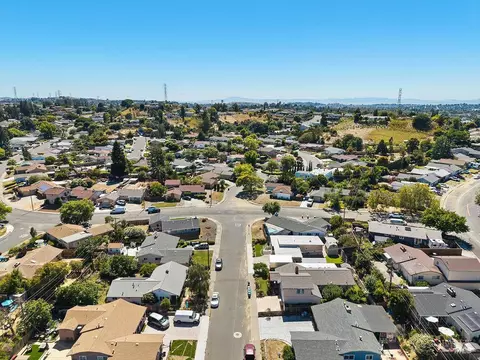 View/Area - 310 Bergwall Way, Vallejo, CA 94591 photo 1 of 5