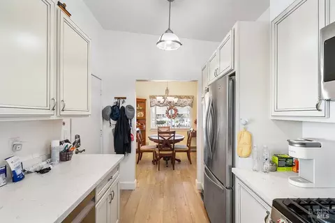 Kitchen - 310 Bergwall Way, Vallejo, CA 94591 photo 4 of 4