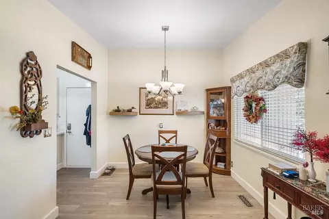Dining - 310 Bergwall Way, Vallejo, CA 94591 photo 1 of 2