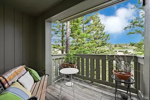 Exterior - 110 Redhawk Rd, Novato, CA 94949 photo 6 of 9