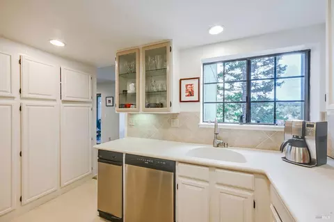 Kitchen - 110 Redhawk Rd, Novato, CA 94949 photo 5 of 6