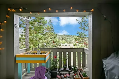 Exterior - 110 Redhawk Rd, Novato, CA 94949 photo 5 of 9