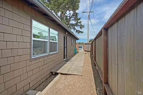 Exterior - 1165 Highway 1, Bodega Bay, CA 94923 photo 4 of 4