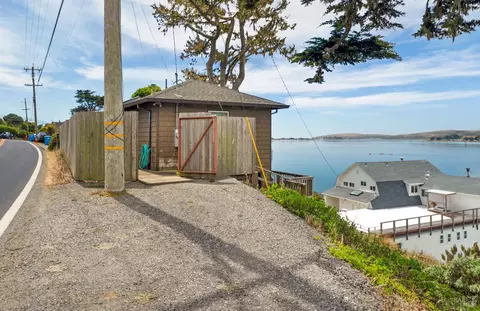 Exterior - 1165 Highway 1, Bodega Bay, CA 94923 photo 2 of 4