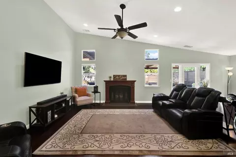 Living - 940 Alexander Ct, Dixon, CA 95620 photo 1 of 1