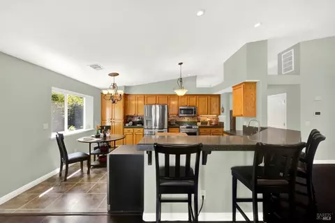 Kitchen - 940 Alexander Ct, Dixon, CA 95620 photo 3 of 11