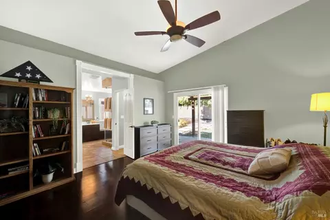 Bedroom - 940 Alexander Ct, Dixon, CA 95620 photo 4 of 6