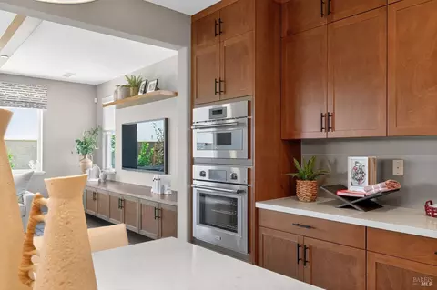 Kitchen - 713 Avonelle St, Oakley, CA 94561 photo 4 of 4