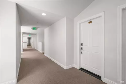 Entry Way - 676 Mcclelland Dr, Windsor, CA 95492 photo 1 of 5