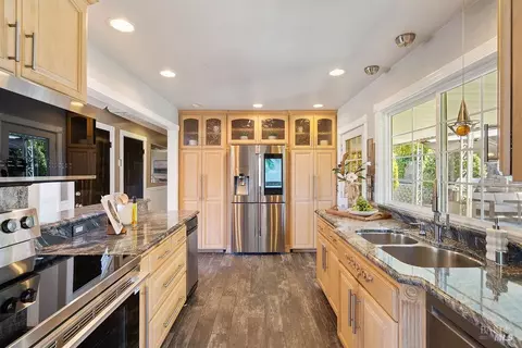 Kitchen - 25 Sereno Pl, Vallejo, CA 94589 photo 1 of 6