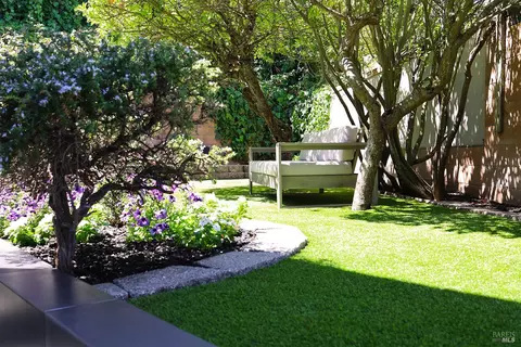 Exterior - 25 Sereno Pl, Vallejo, CA 94589 photo 10 of 32