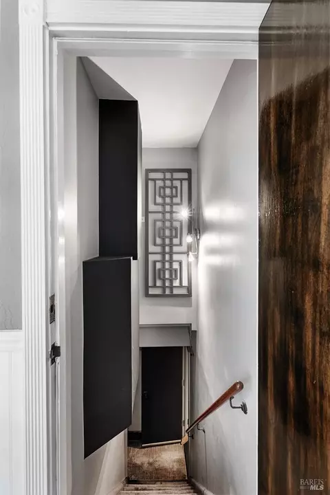 Entry Way - 25 Sereno Pl, Vallejo, CA 94589 photo 2 of 2