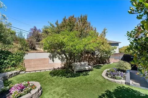 Exterior - 25 Sereno Pl, Vallejo, CA 94589 photo 14 of 32
