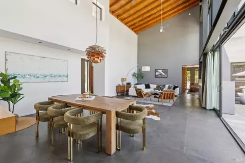 Dining - 20420 5th St E, Sonoma, CA 95476 photo 1 of 2