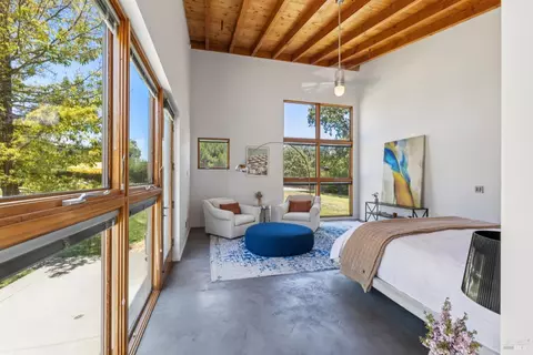 Bedroom - 20420 5th St E, Sonoma, CA 95476 photo 1 of 6