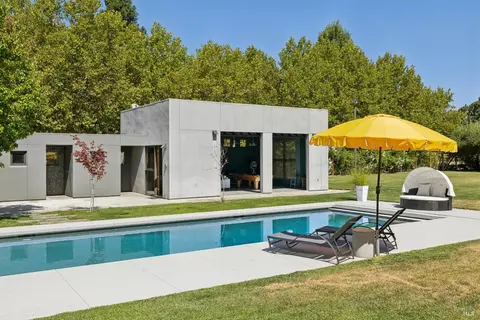 Exterior - 20420 5th St E, Sonoma, CA 95476 photo 9 of 15
