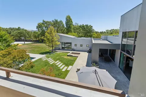 Exterior - 20420 5th St E, Sonoma, CA 95476 photo 6 of 15