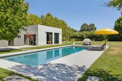 Exterior - 20420 5th St E, Sonoma, CA 95476 photo 8 of 15