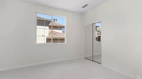 Bedroom - 1516 Landmark Dr, Vallejo, CA 94591 photo 10 of 11