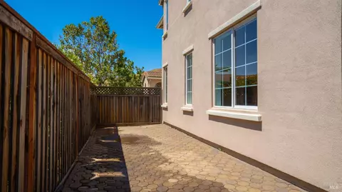 Exterior - 1516 Landmark Dr, Vallejo, CA 94591 photo 10 of 10