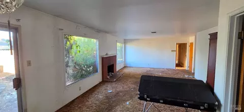 Living - 149 Kit Carson Way, Vallejo, CA 94589 photo 2 of 2