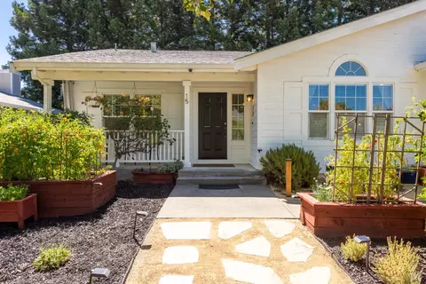 15 Vindel Ln, Napa, CA 94558