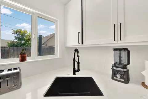 Kitchen - 221 S 8th St, Dixon, CA 95620 photo 7 of 11