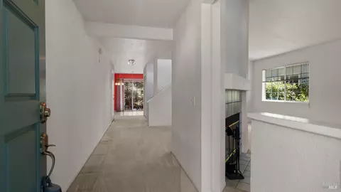 Entry Way - 950 Wright St, Santa Rosa, CA 95404 photo 1 of 1