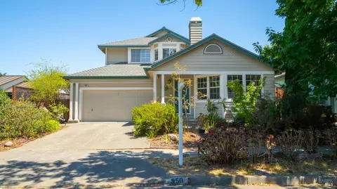Exterior - 950 Wright St, Santa Rosa, CA 95404 photo 2 of 10