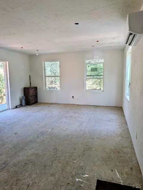 Living - 1480 Kenyon Dr, Redding, CA 96001 photo 1 of 1