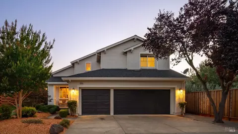 2781 Liscum St, Santa Rosa, CA 95407