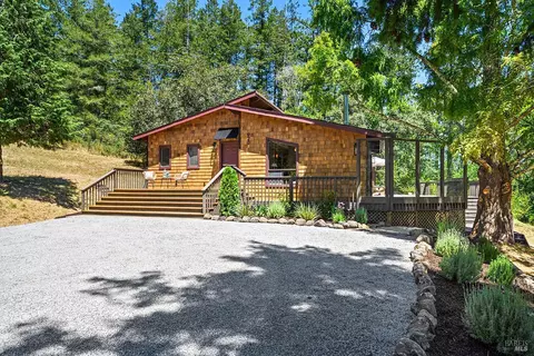 920 Wagnon Rd, Sebastopol, CA 95472