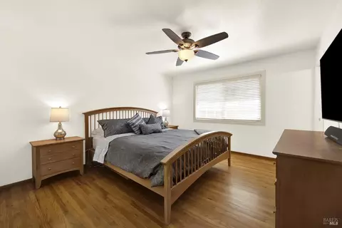Bedroom - 272 Jasmine St, Fairfield, CA 94533 photo 4 of 5
