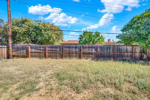 Exterior - 272 Jasmine St, Fairfield, CA 94533 photo 18 of 22