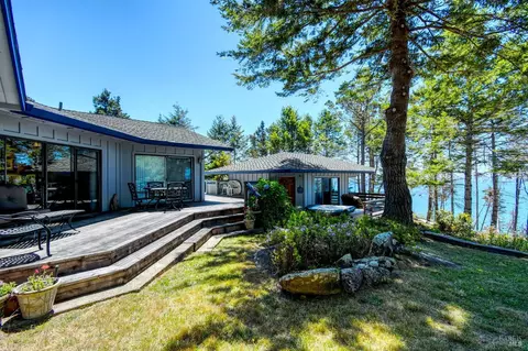 Exterior - 21985 Timber Cove Rd, Timber Cove, CA 95450 photo 10 of 22