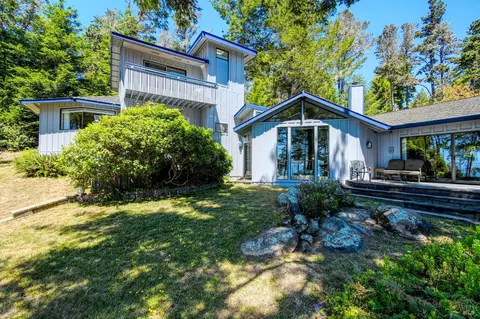Exterior - 21985 Timber Cove Rd, Timber Cove, CA 95450 photo 2 of 22