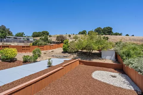 Exterior - 43 Garthe Ct, Vallejo, CA 94591 photo 4 of 8