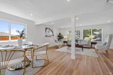 Dining - 43 Garthe Ct, Vallejo, CA 94591 photo 1 of 1