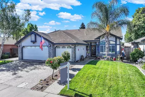 1495 Madera Dr, Dixon, CA 95620