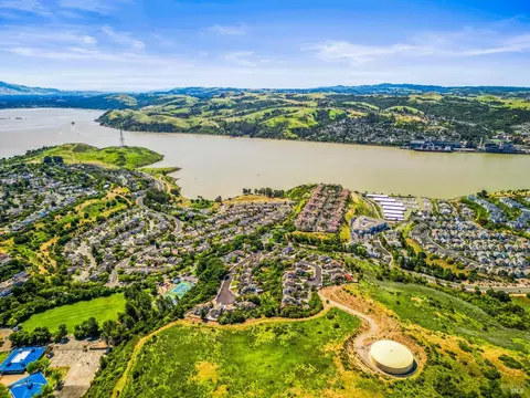 View/Area - 128 Chesapeake Dr, Vallejo, CA 94591 photo 7 of 9