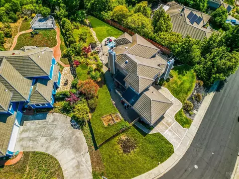 View/Area - 128 Chesapeake Dr, Vallejo, CA 94591 photo 4 of 9