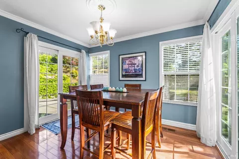 Dining - 128 Chesapeake Dr, Vallejo, CA 94591 photo 4 of 4
