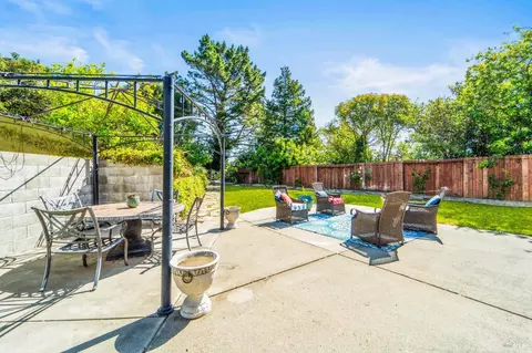 Exterior - 128 Chesapeake Dr, Vallejo, CA 94591 photo 3 of 4