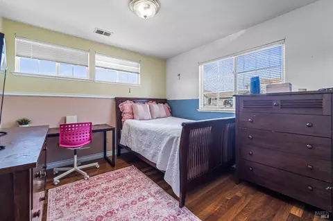 Bedroom - 128 Chesapeake Dr, Vallejo, CA 94591 photo 4 of 4